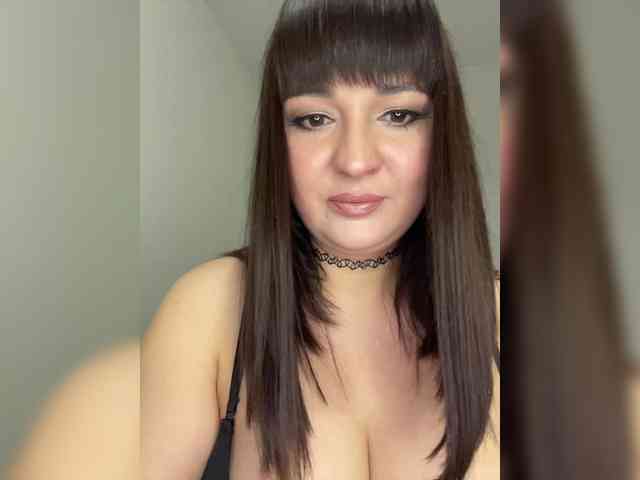 Tina-Dolly Live Webcam on BongaCams