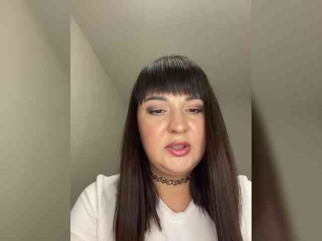 Alina-Milf webcam