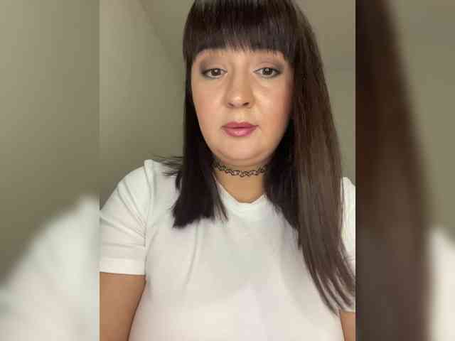 Alina-Milf webcam