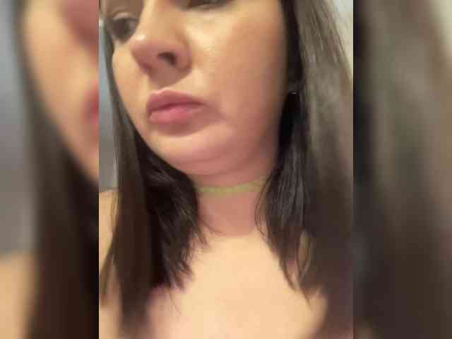 Alina-Milf webcam