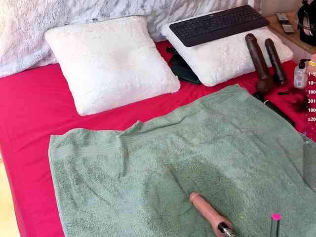 cumonveronica webcam