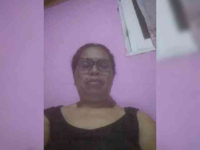 Ladysexyboobs webcam