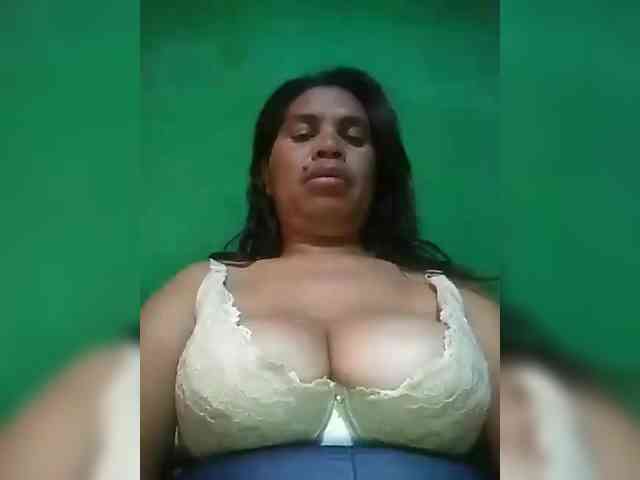 Ladysexyboobs webcam