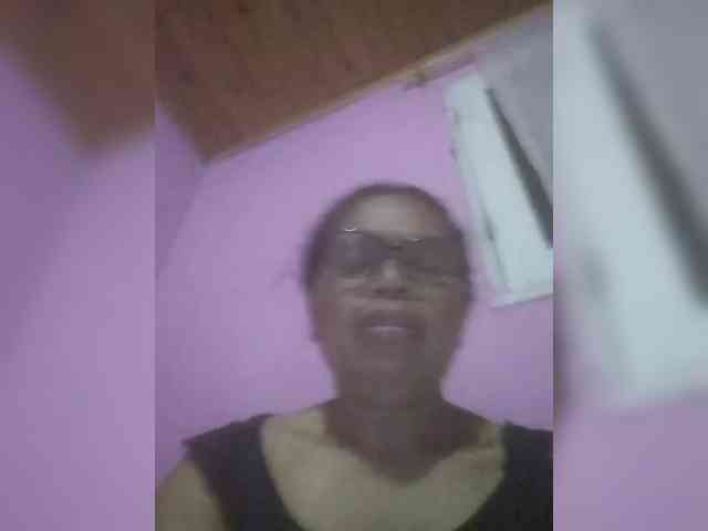 Ladysexyboobs webcam