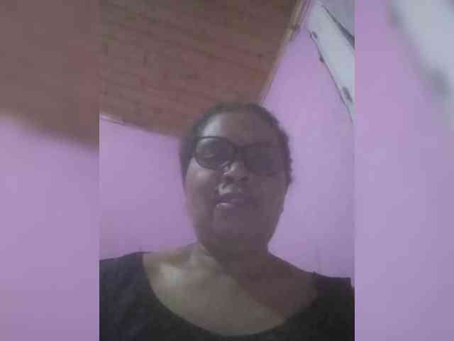 Ladysexyboobs webcam