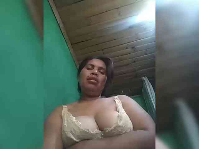 Ladysexyboobs webcam
