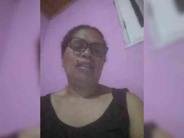 Ladysexyboobs webcam