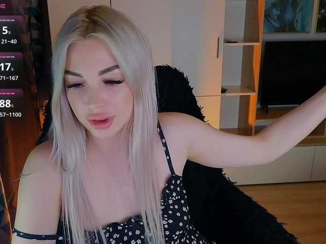 MilanaOmgReal's BongaCams show and profile