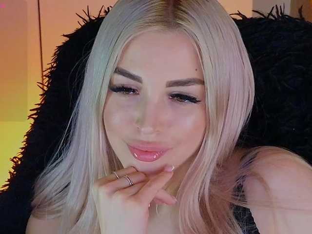 MilanaOmgReal's BongaCams show and profile