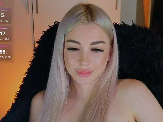 MilanaOmgReal's BongaCams show and profile