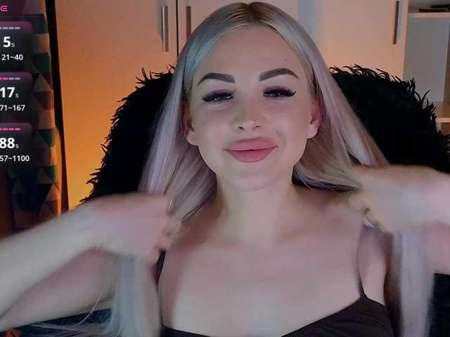 MilanaOmgReal's BongaCams show and profile