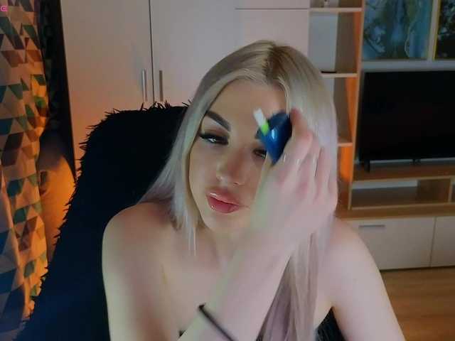 MilanaOmgReal's BongaCams show and profile