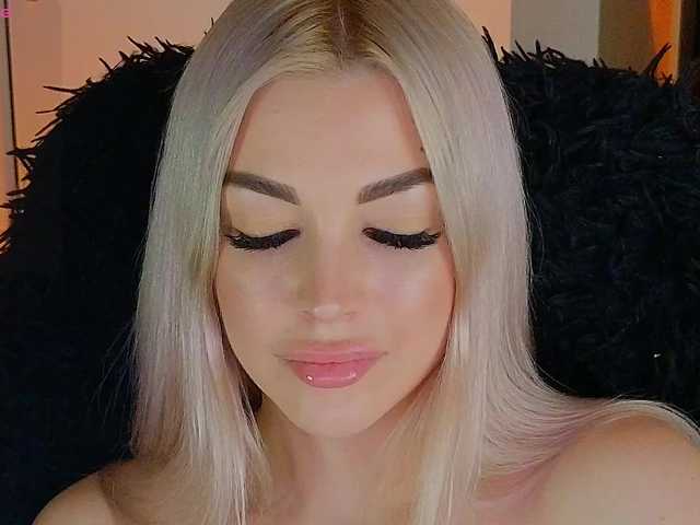 MilanaOmgReal's BongaCams show and profile