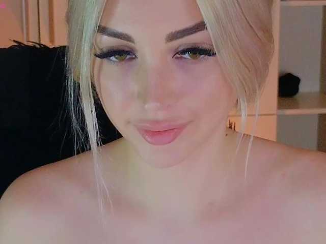 MilanaOmgReal's BongaCams show and profile