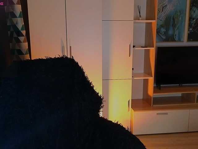 MilanaOmgReal's BongaCams show and profile