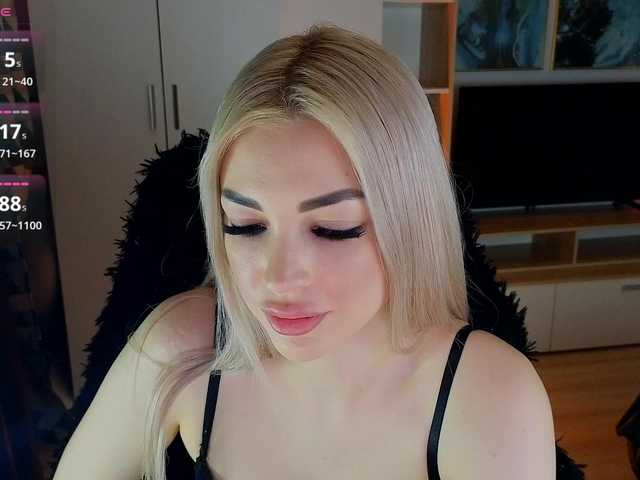 MilanaOmgReal's BongaCams show and profile