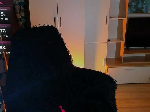 MilanaOmgReal's BongaCams show and profile