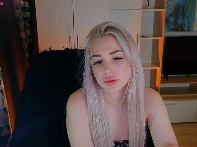 MilanaOmgReal's BongaCams show and profile