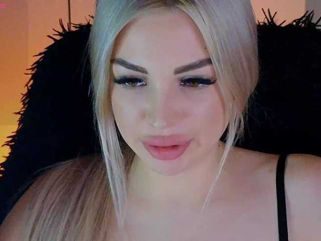 MilanaOmgReal's BongaCams show and profile