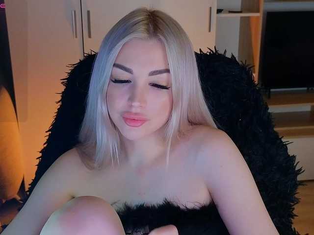 MilanaOmgReal's BongaCams show and profile