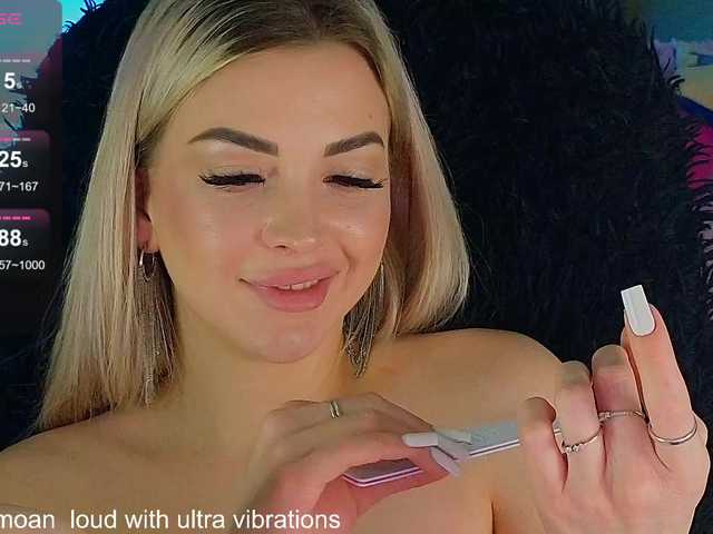 MilanaOmgReal's BongaCams show and profile