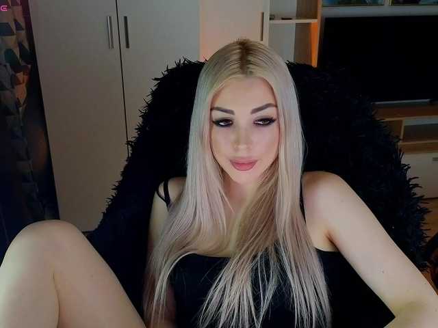 MilanaOmgReal's BongaCams show and profile