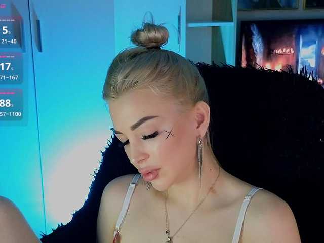 MilanaOmgReal's BongaCams show and profile