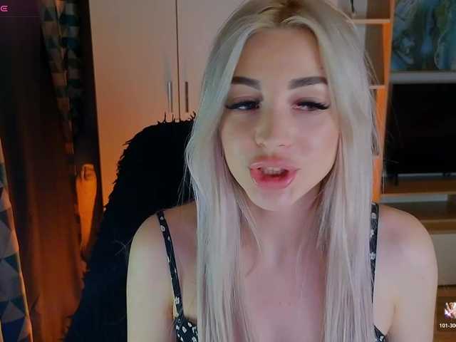 MilanaOmgReal's BongaCams show and profile