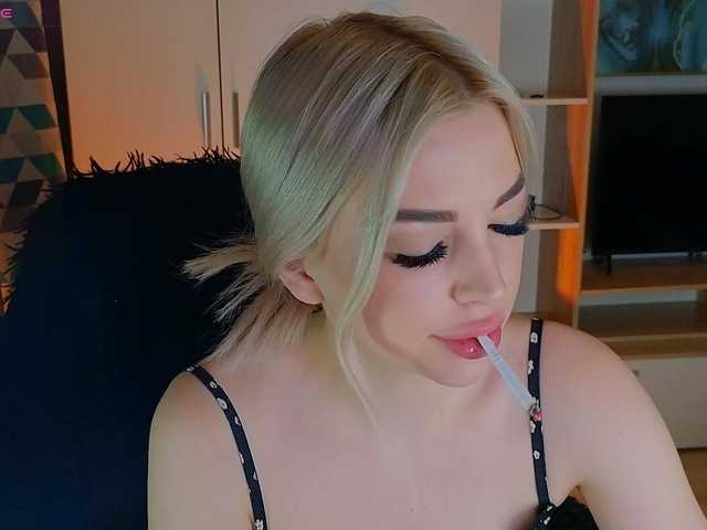 MilanaOmgReal's BongaCams show and profile