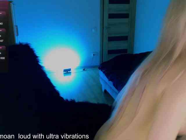 MilanaOmgReal webcam