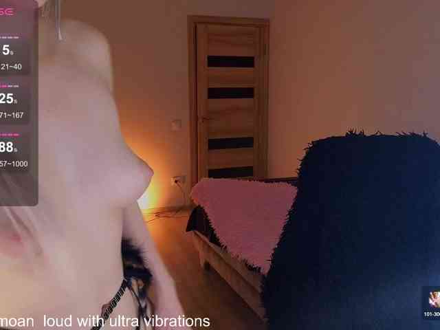 MilanaOmgReal webcam