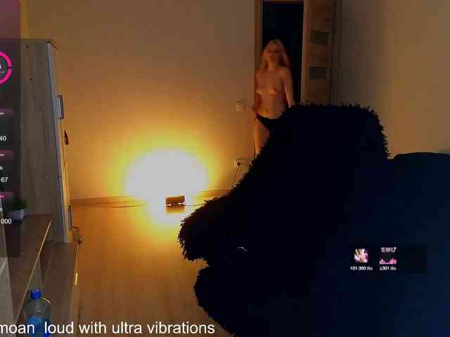 MilanaOmgReal webcam