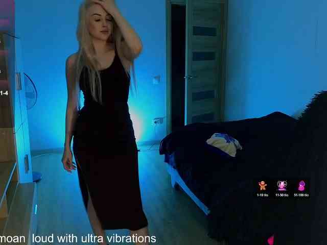 MilanaOmgReal webcam