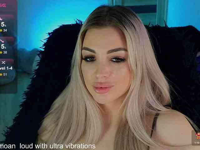 MilanaOmgReal webcam