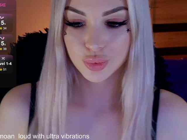 MilanaOmgReal webcam