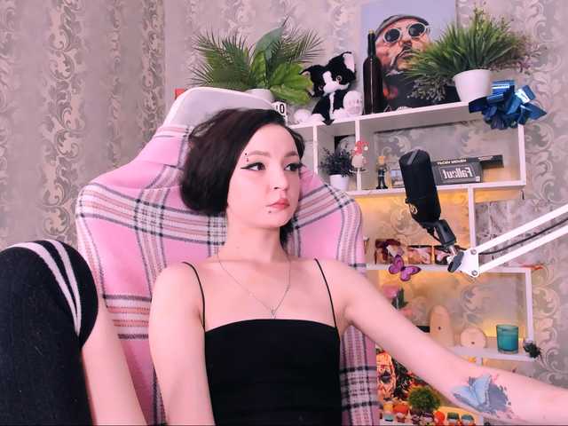 AsyaSweeet's BongaCams show and profile