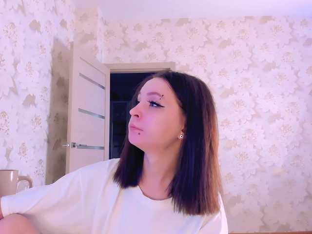 AsyaSweeet's BongaCams show and profile