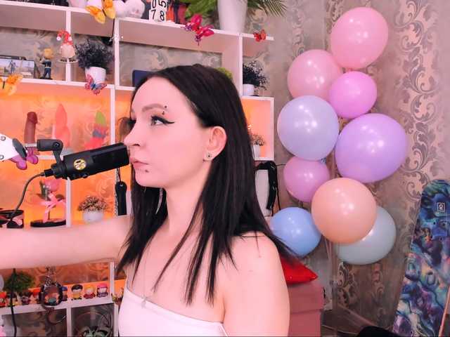 AsyaSweeet's BongaCams show and profile