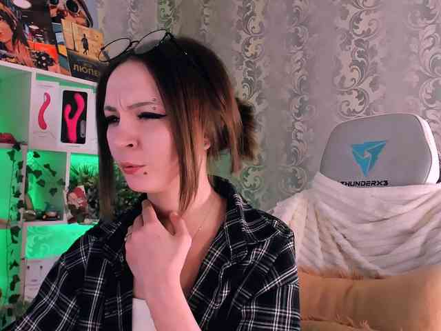 AsyaSweeet webcam