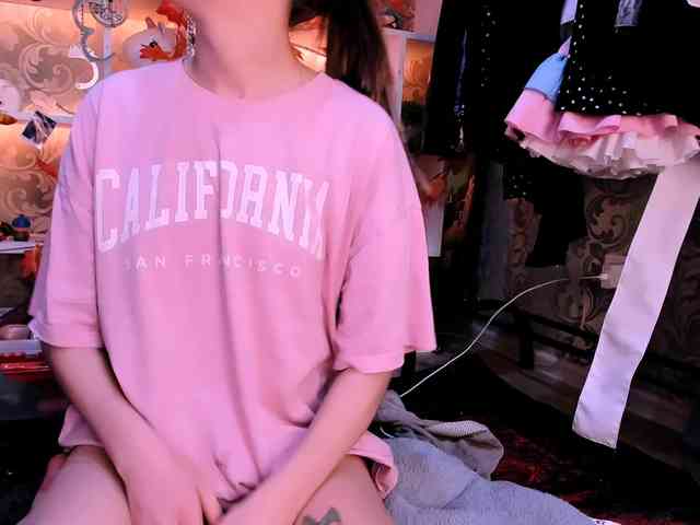 AsyaSweeet Live Webcam on BongaCams