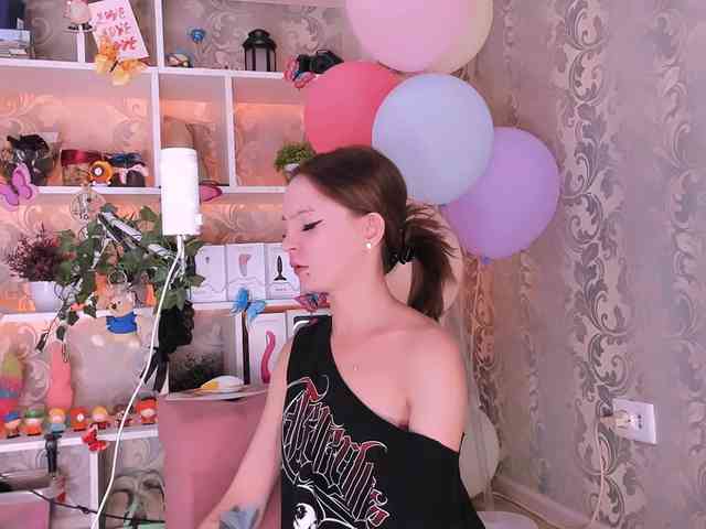 AsyaSweeet webcam
