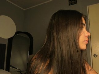 EmilyBeltonn Porn Show