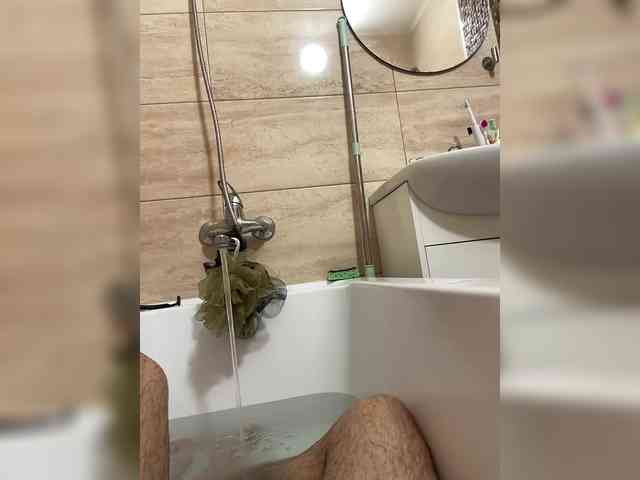 Vladosikkokosik1... Live Webcam on BongaCams