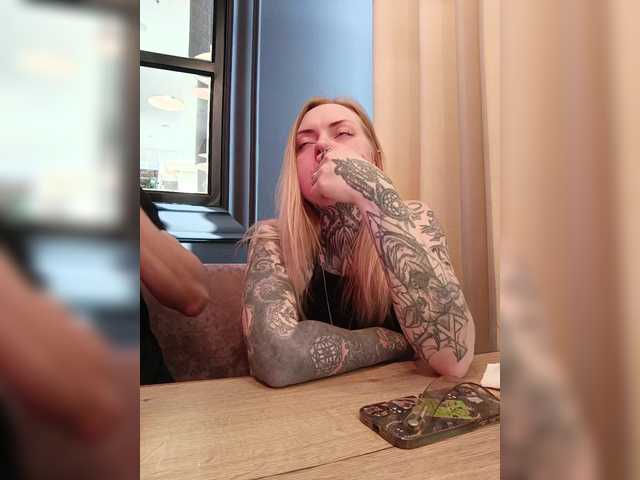 69LeVeL69's BongaCams show and profile