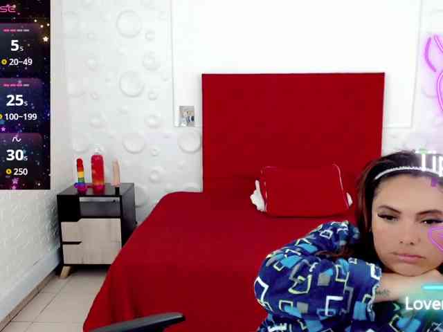 NatashaMagics webcam