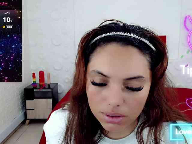 NatashaMagics webcam