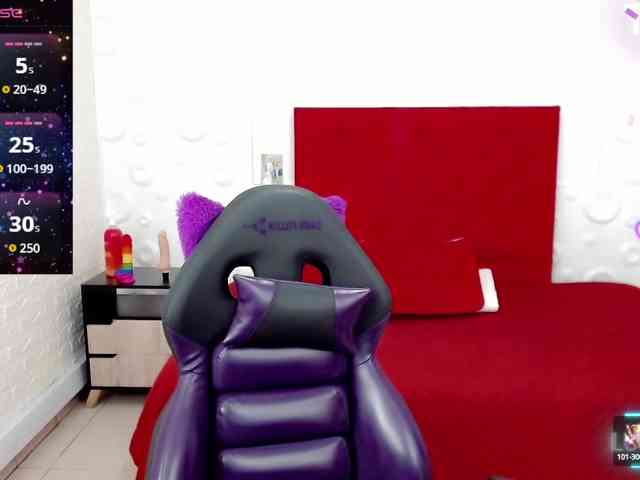 NatashaMagics webcam