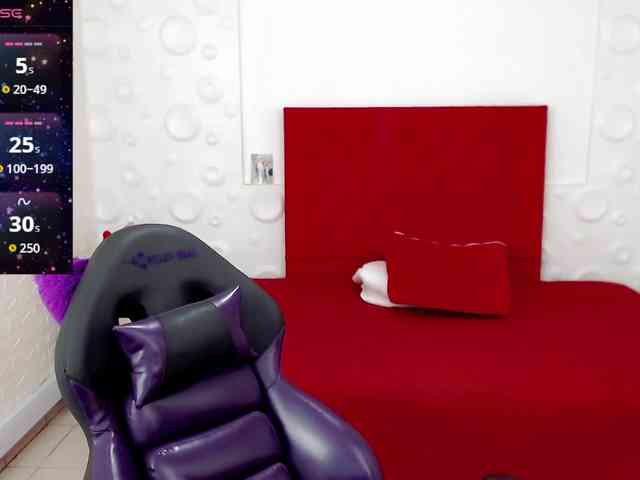 NatashaMagics webcam