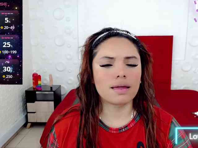 NatashaMagics webcam