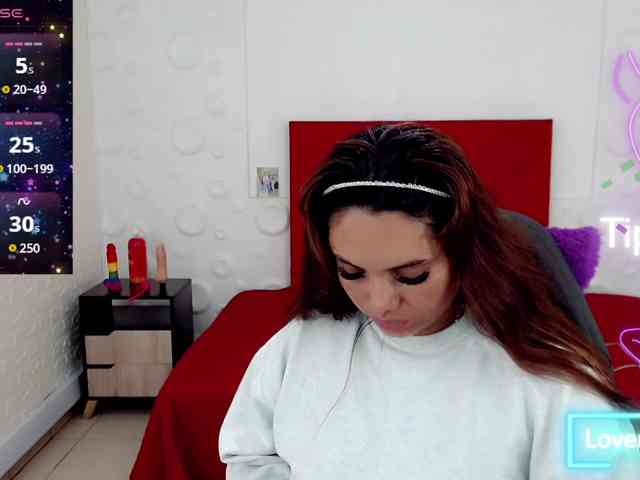 NatashaMagics webcam